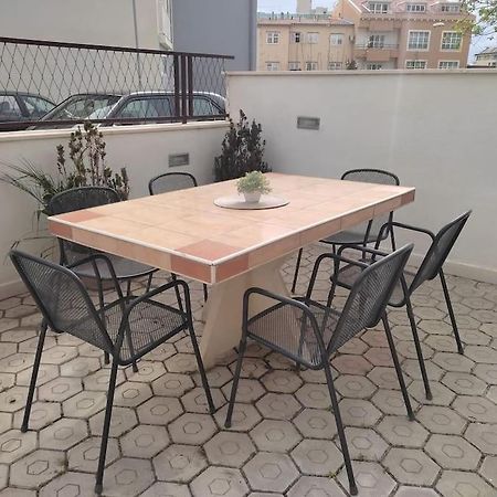 Apartment Dora-100M From The Central Beach Makarska Exterior foto